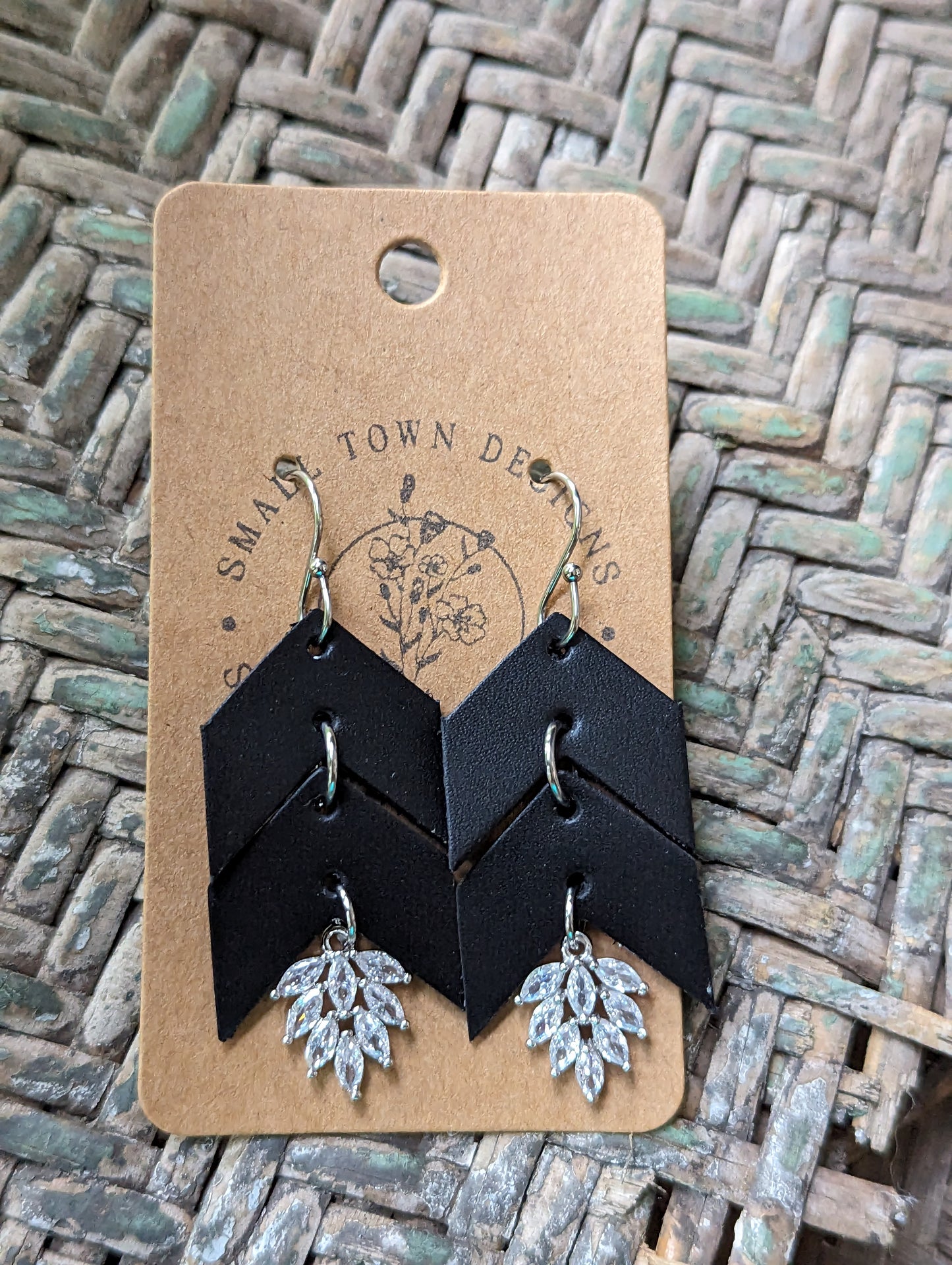 Elegant Black Chevrons