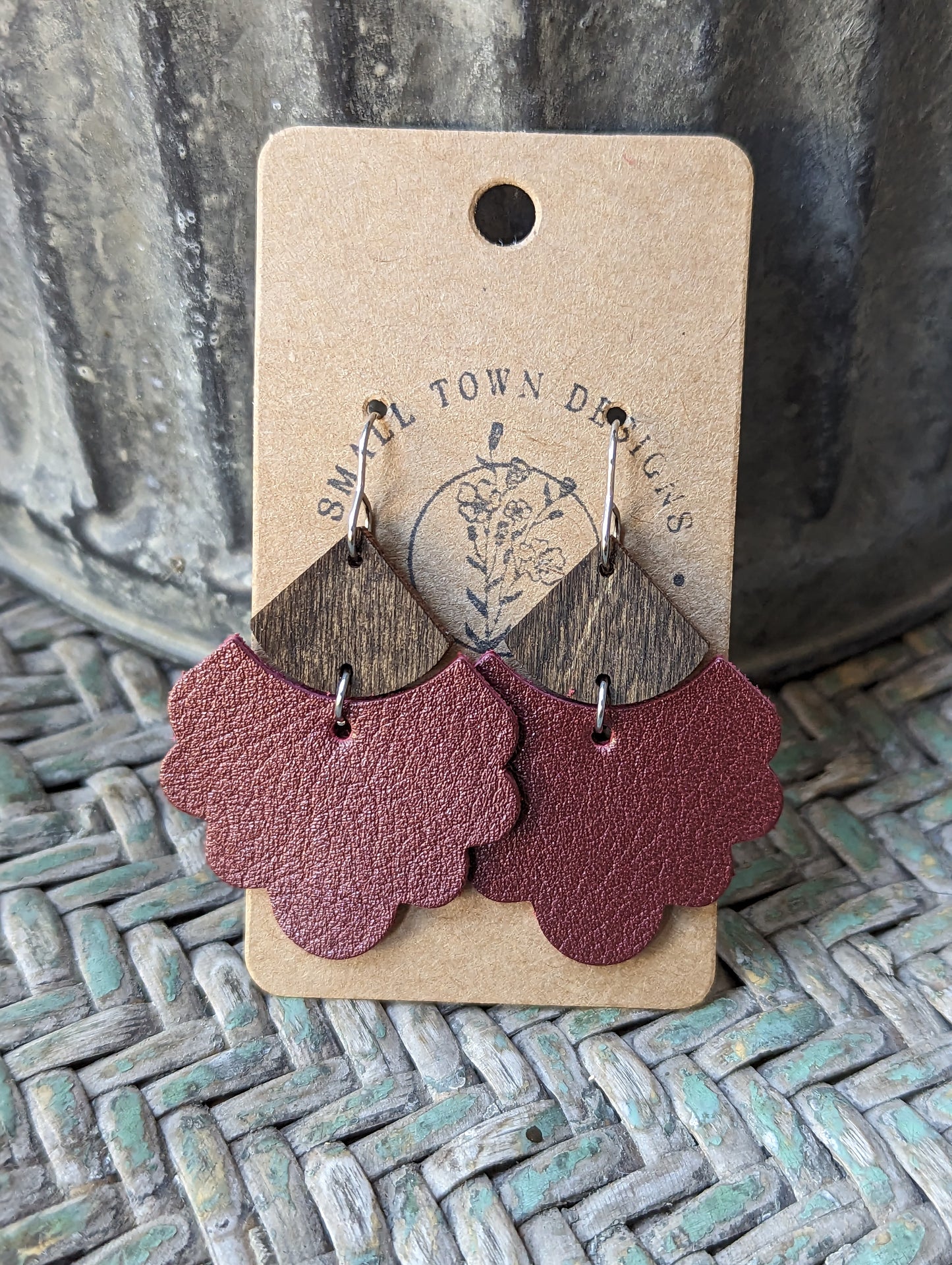 Metallic Burgundy Scallop Drops