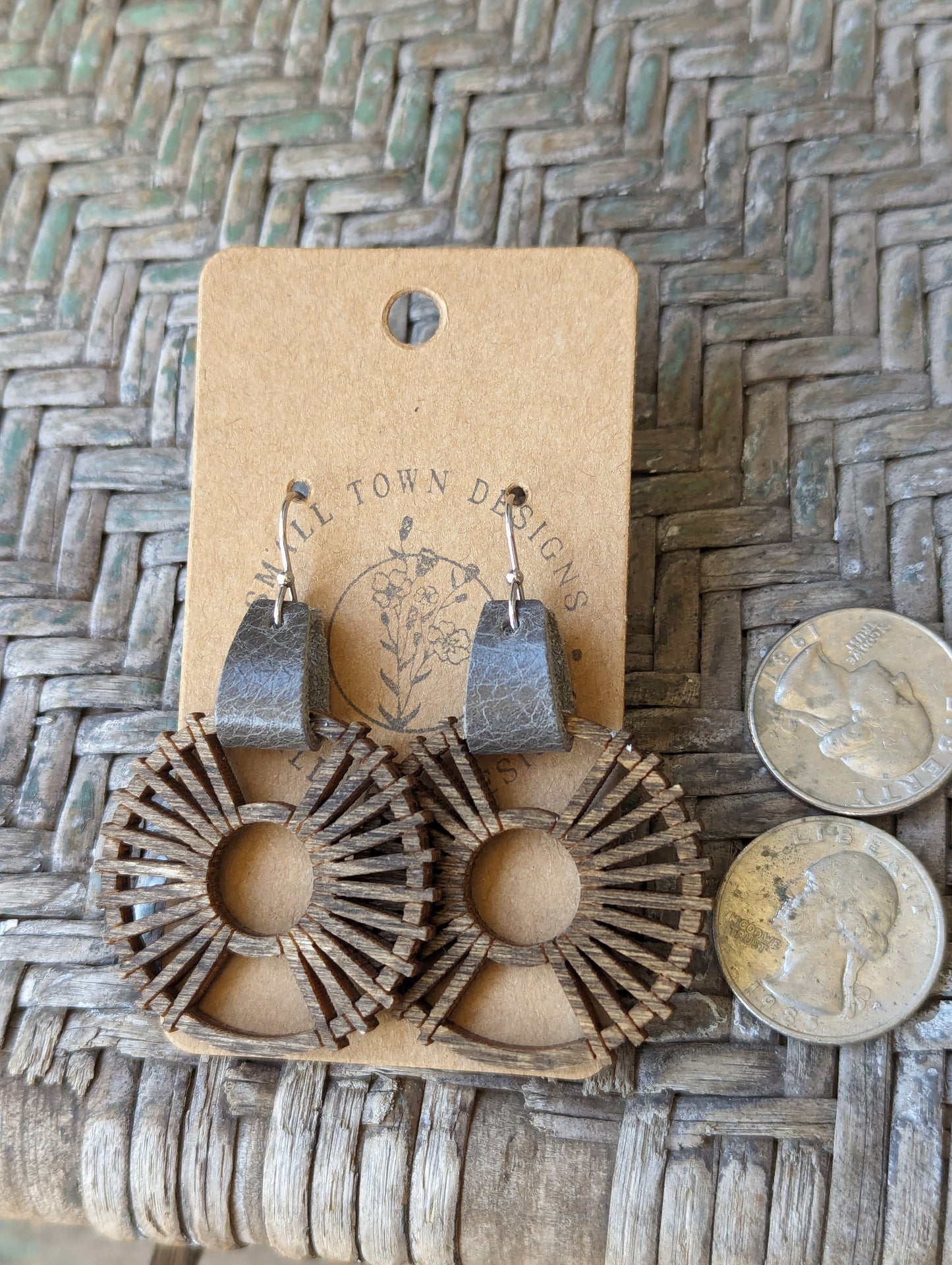 Gray Radiant Circles