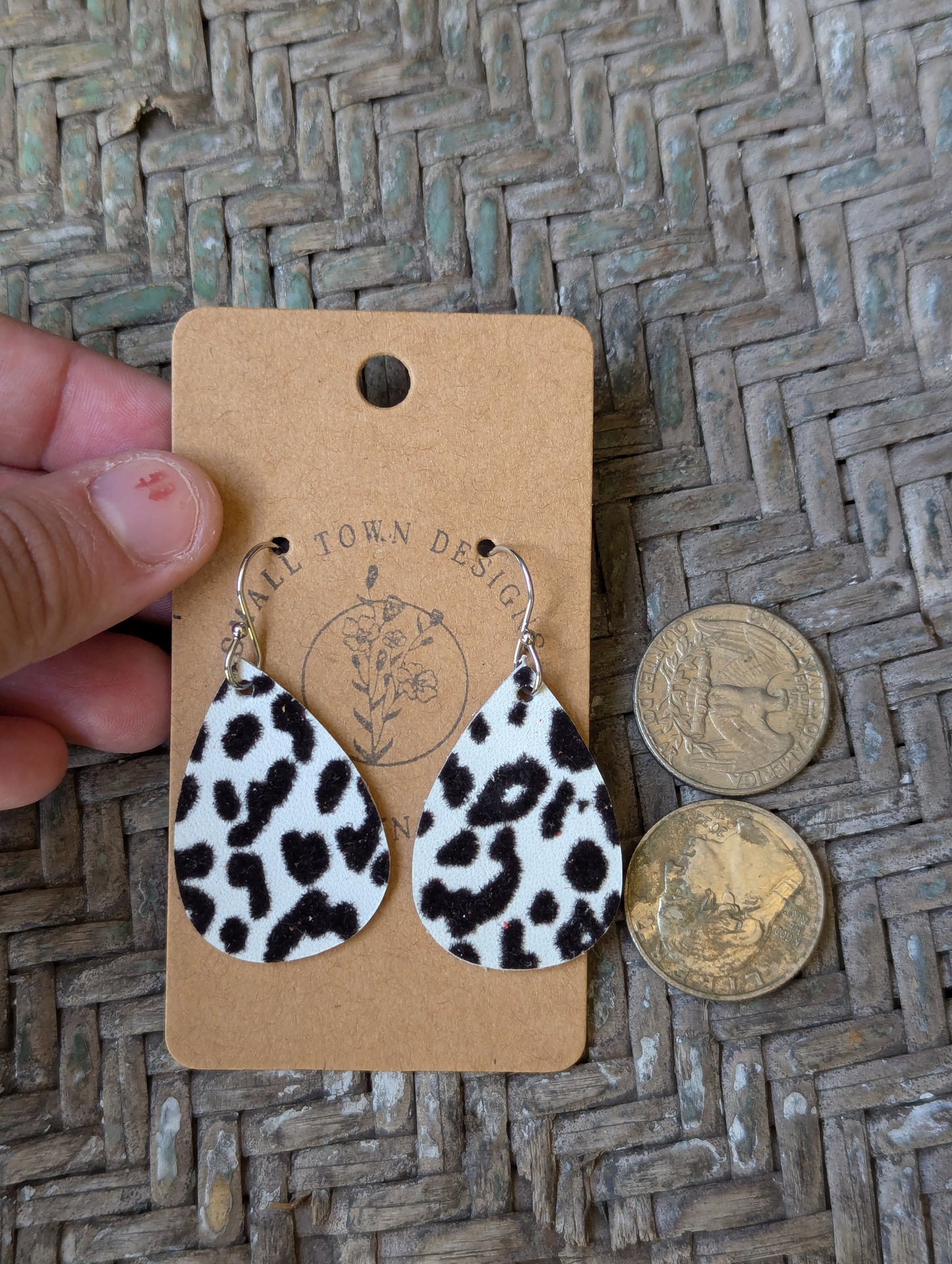 Black & White Leopard Teardrops