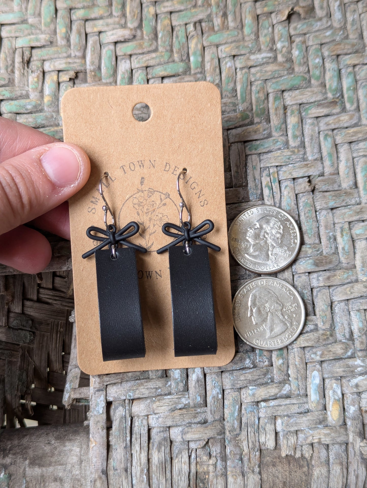 Black Bow Loops