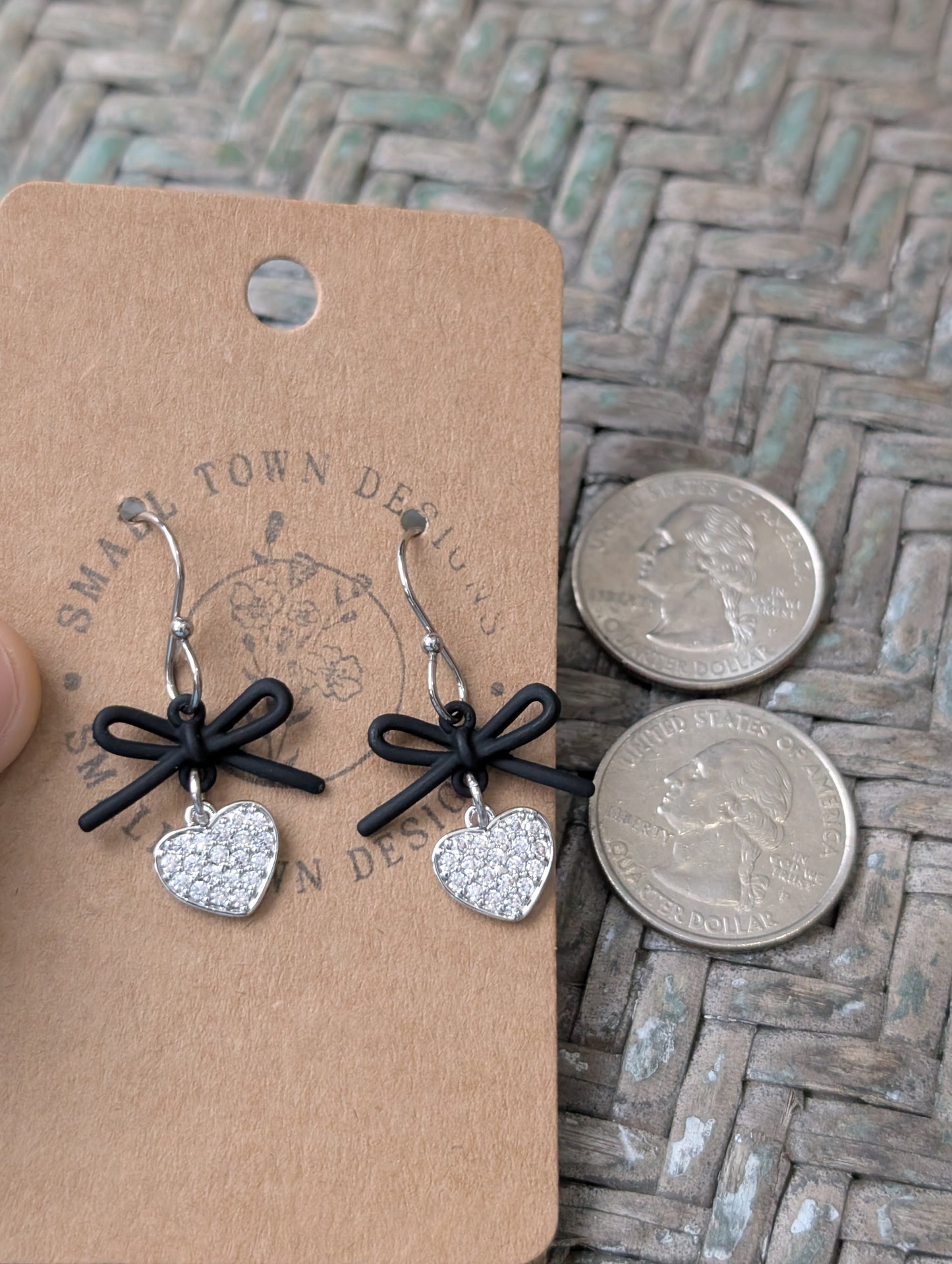 Black Bow Hearts