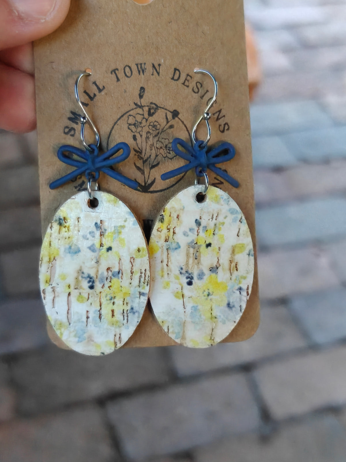 Yellow floral ovals