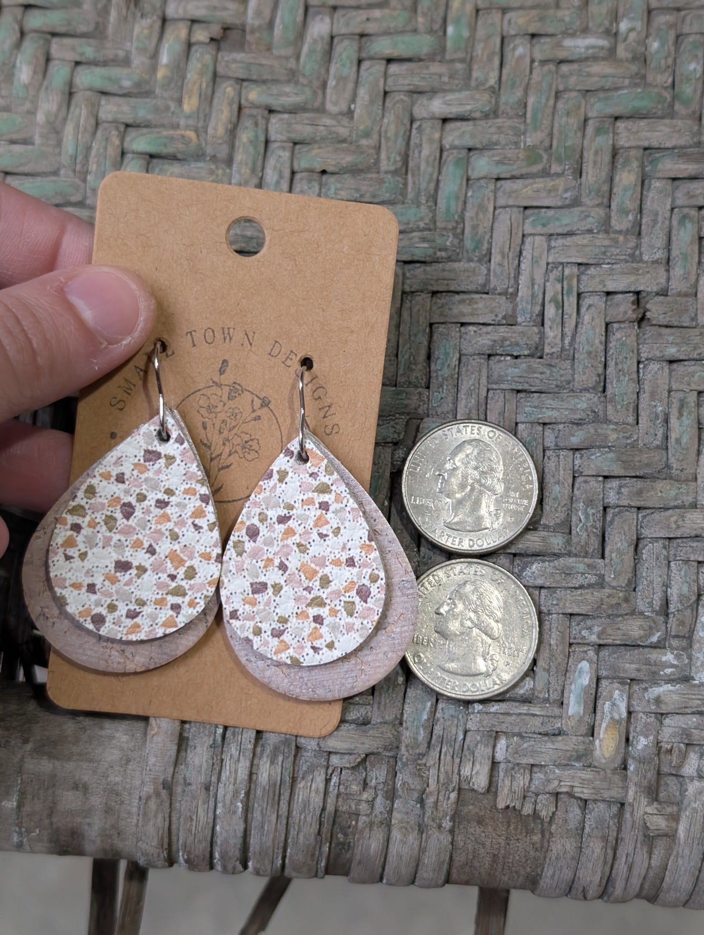 Neutral Terrazzo & Pearlized Pink Teardrops