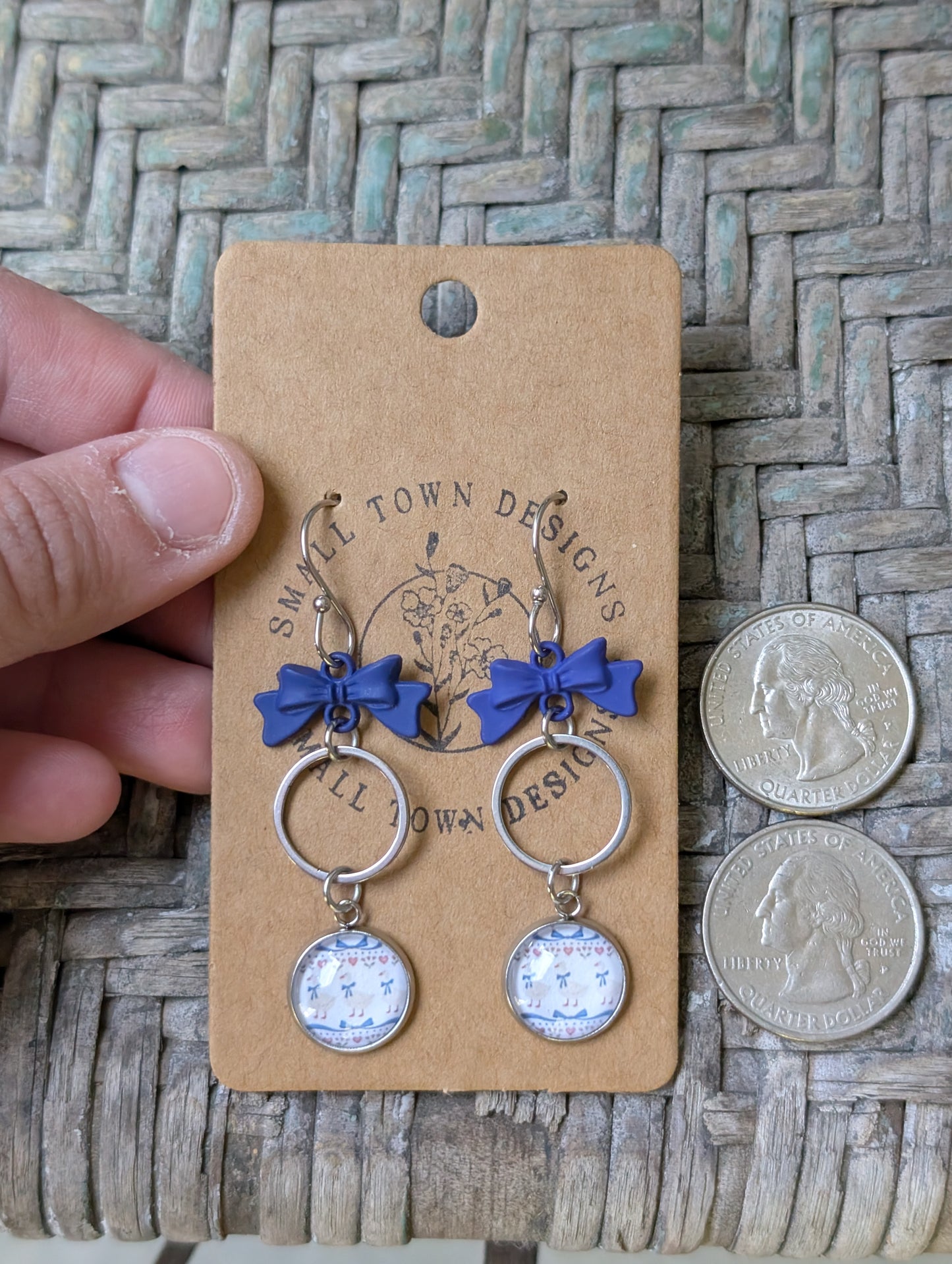 Goose Bow Dangles