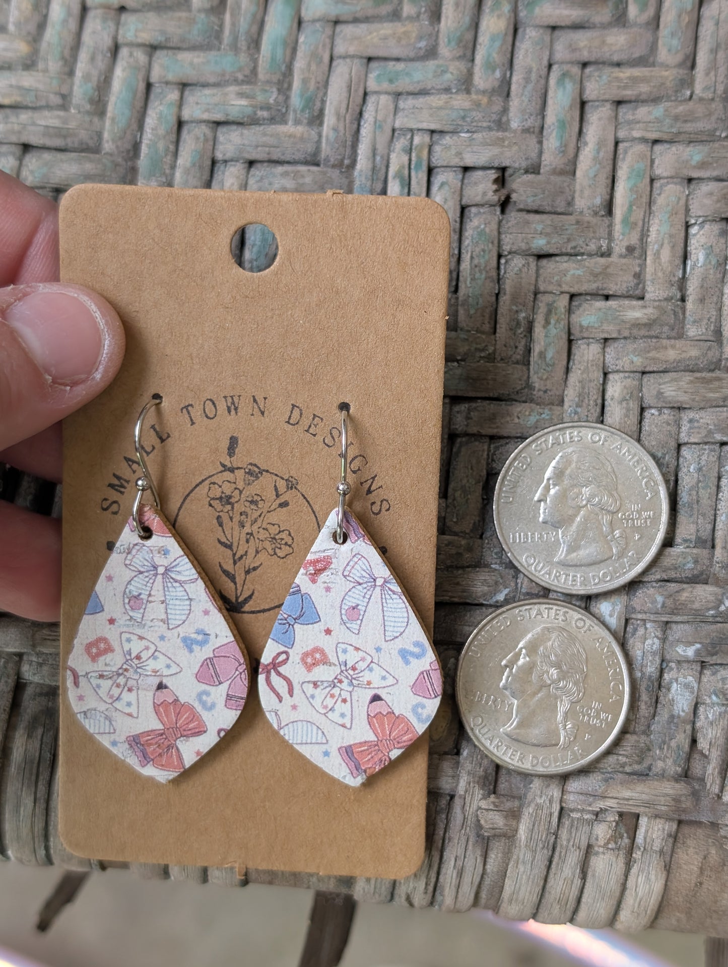 Bow School Pointed Dangles