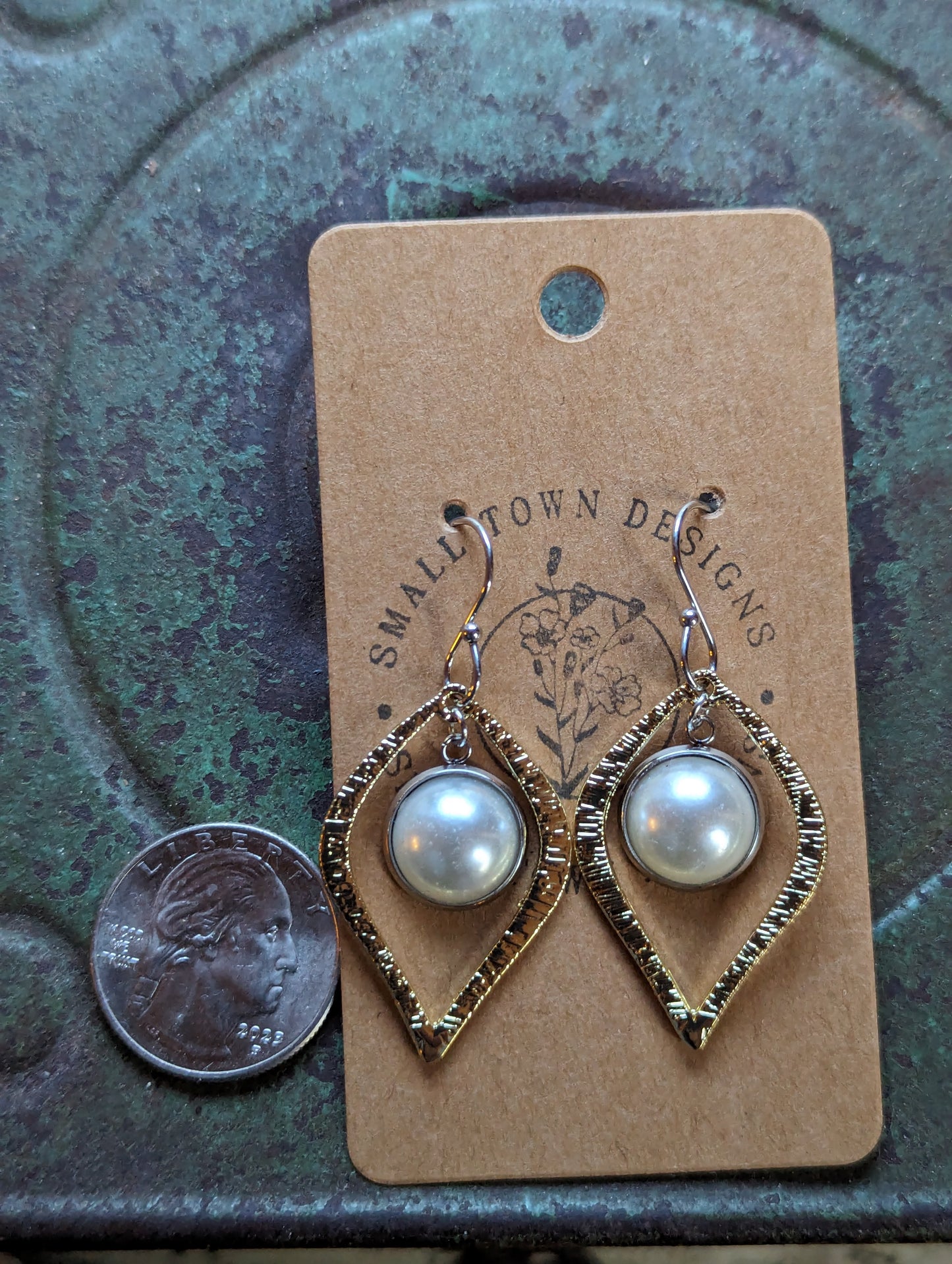 Pearl Gold Dangles