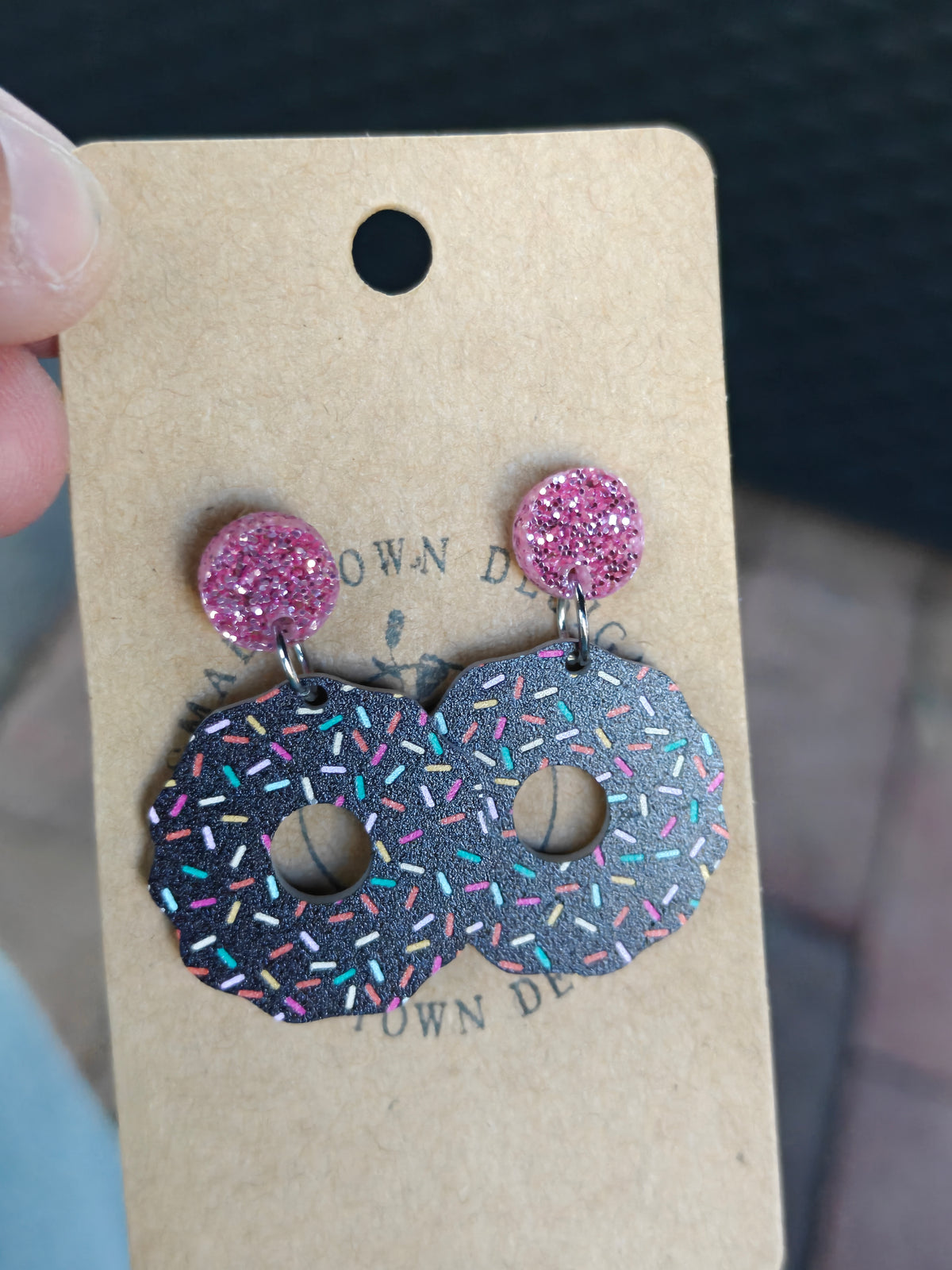 Donut dangles