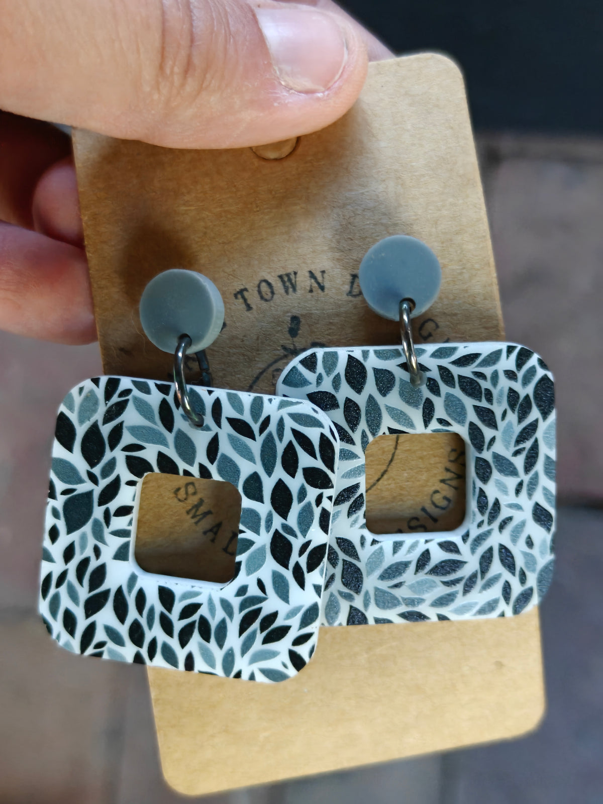 Gray squares