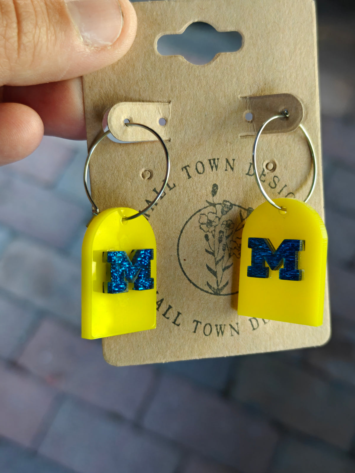 M dangles