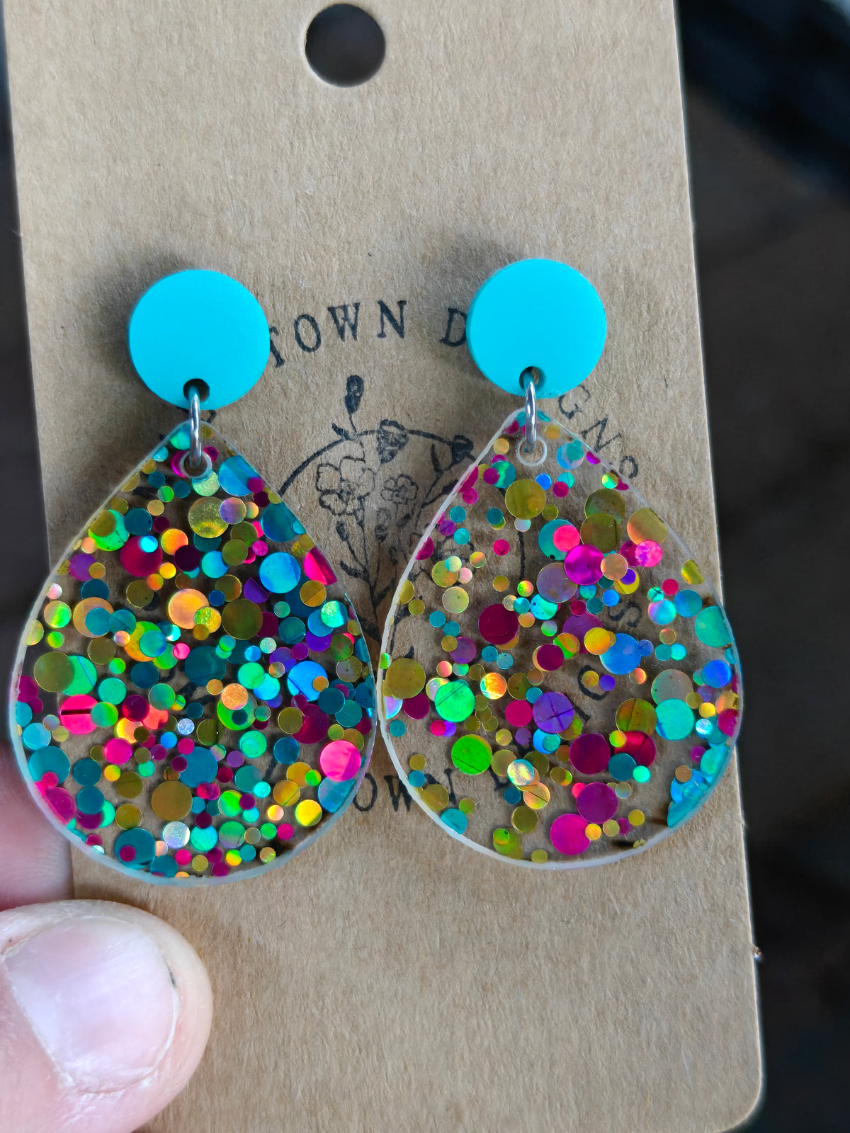 Glitter teardrop