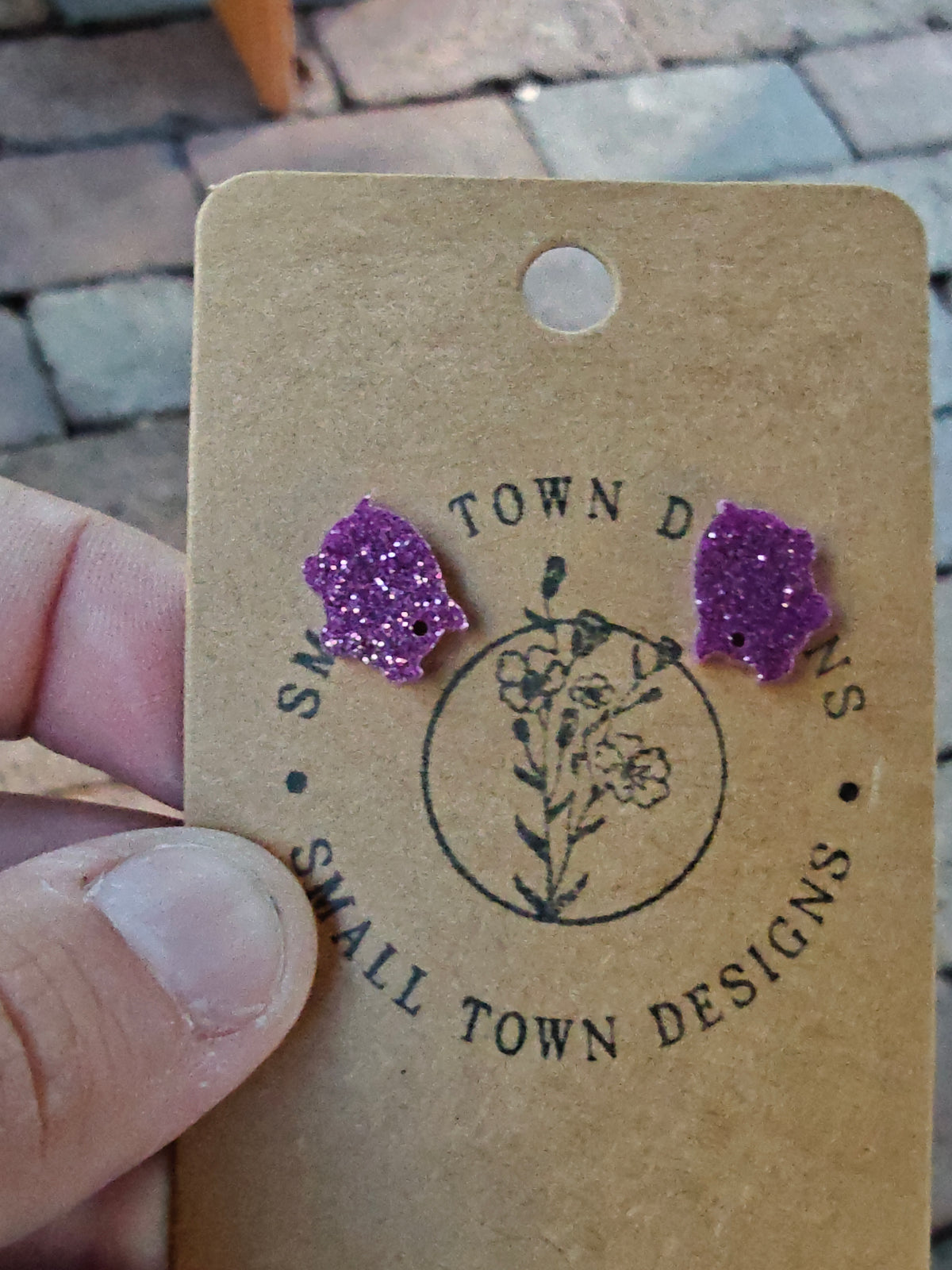 Glitter pig studs