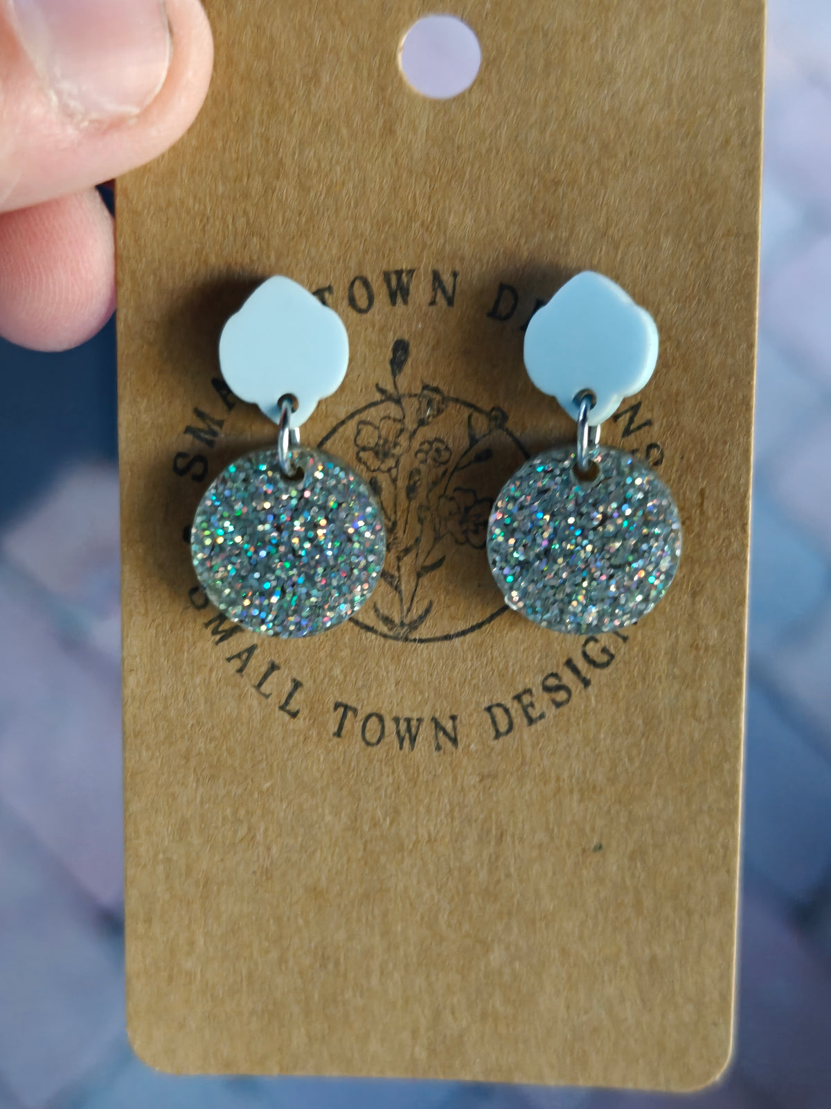 Periwinkle silver circles