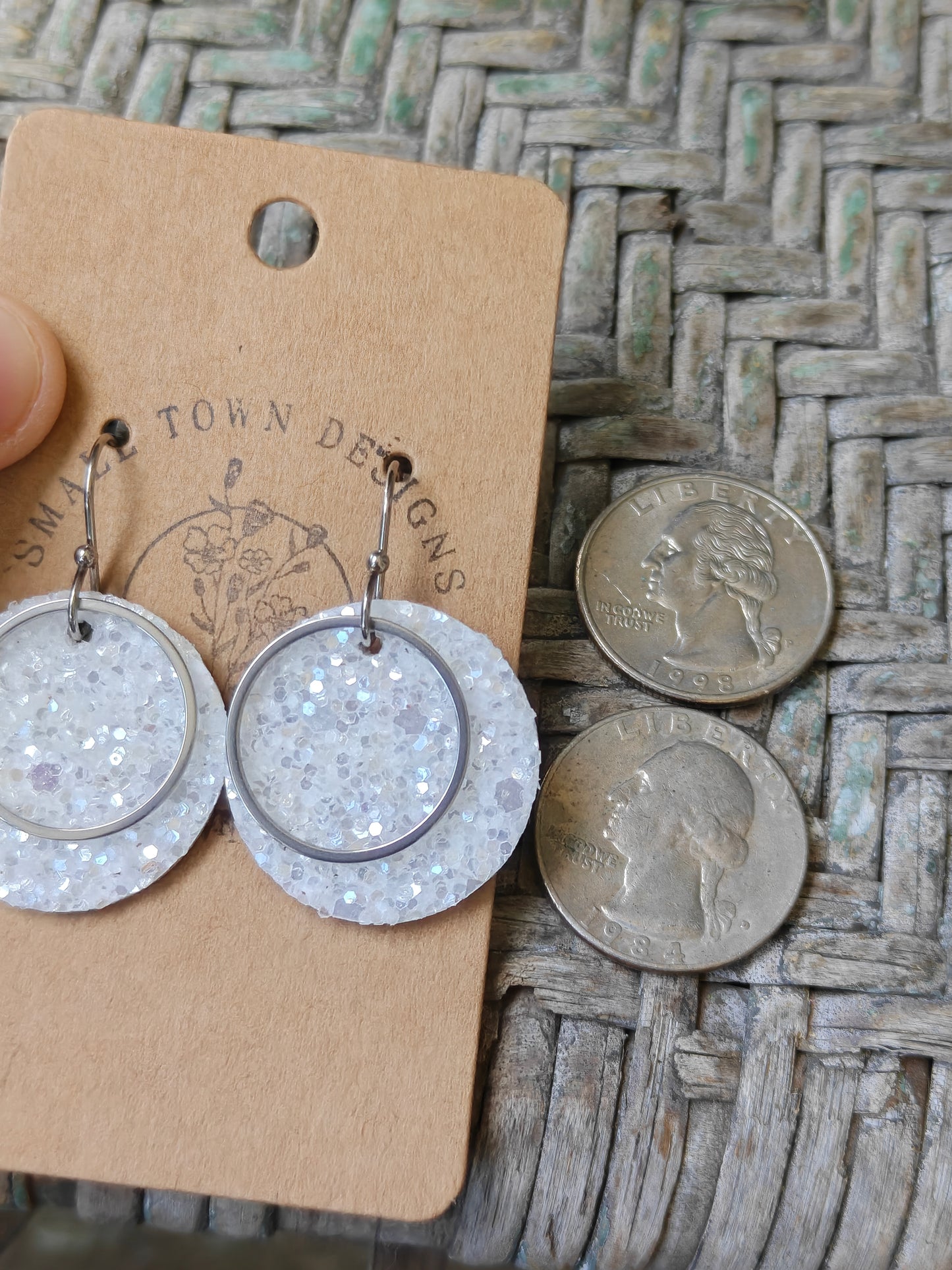 Glitter White Circles