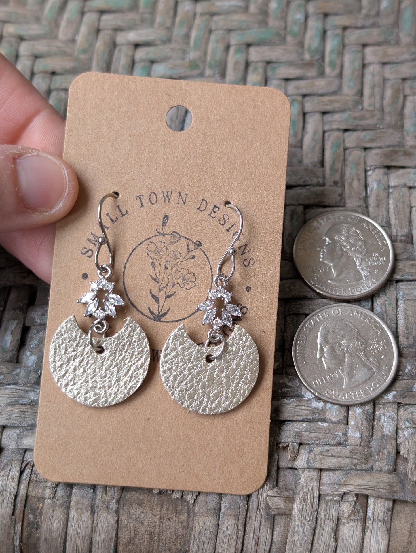 Elegant Gold Drops
