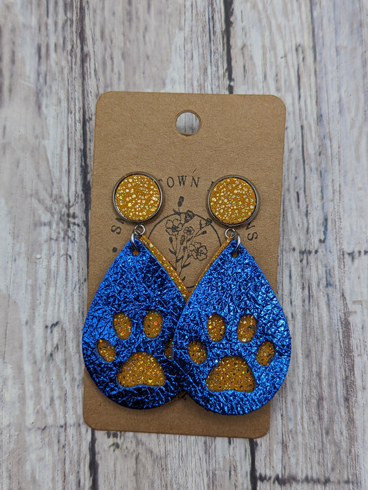 Maysville Paw Print Dangles