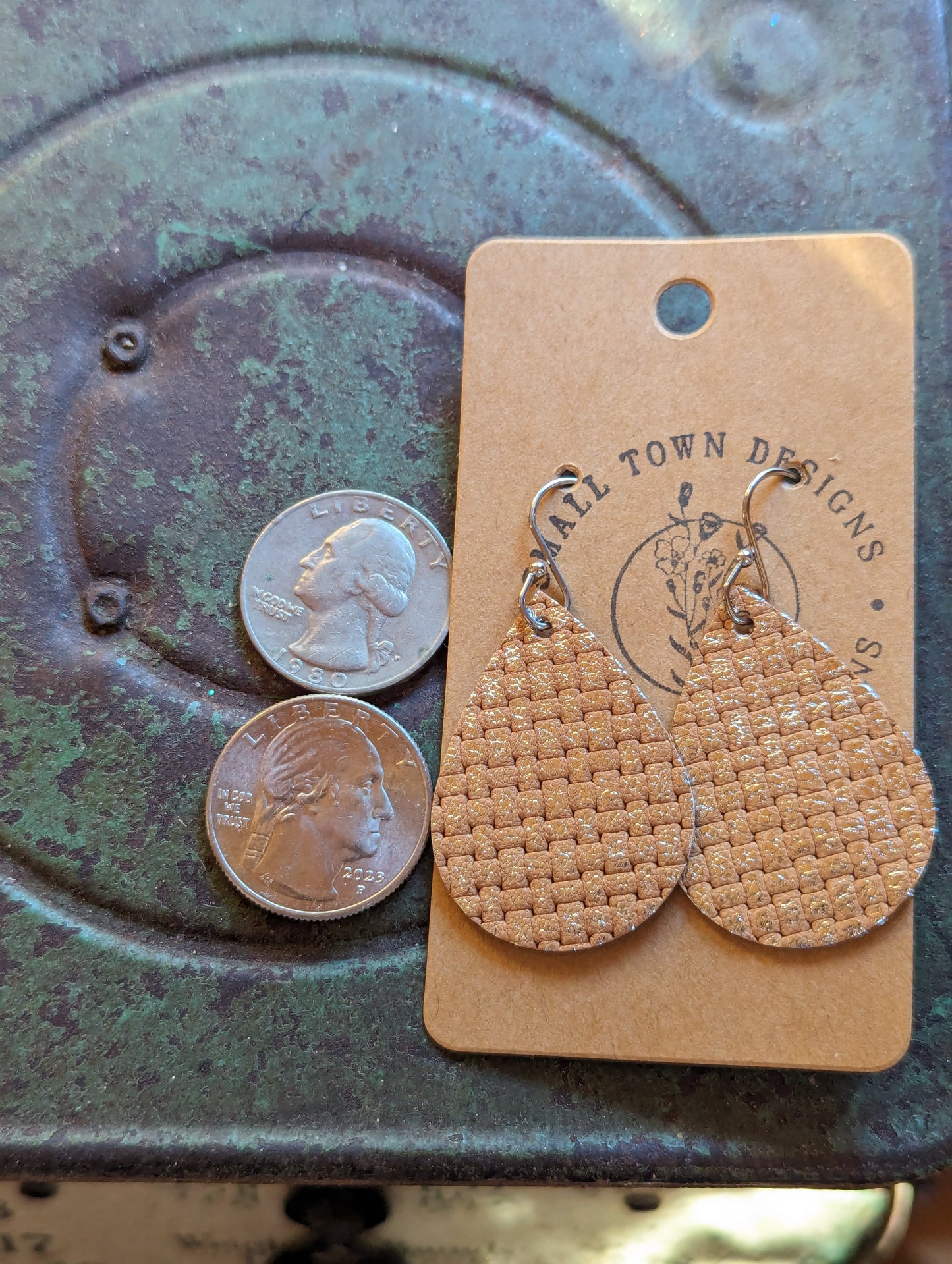 Tan/ Silver Basket Weave Teardrops