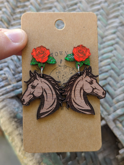 Rose Horse Posts