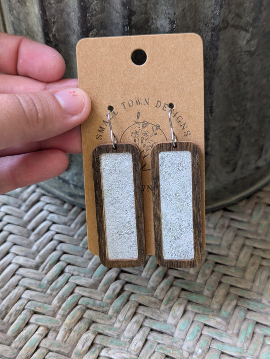 White/Silver Wooden Bars