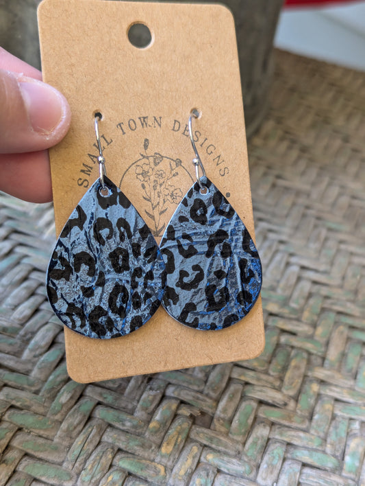 Ice Blue Leopard Teardrops