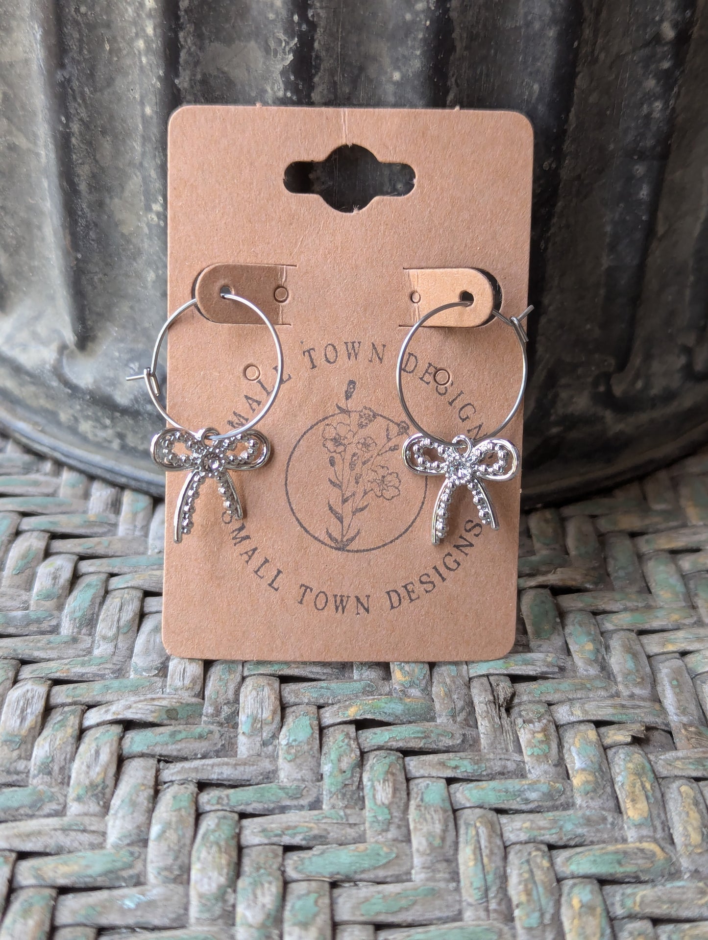 Bow Hoops