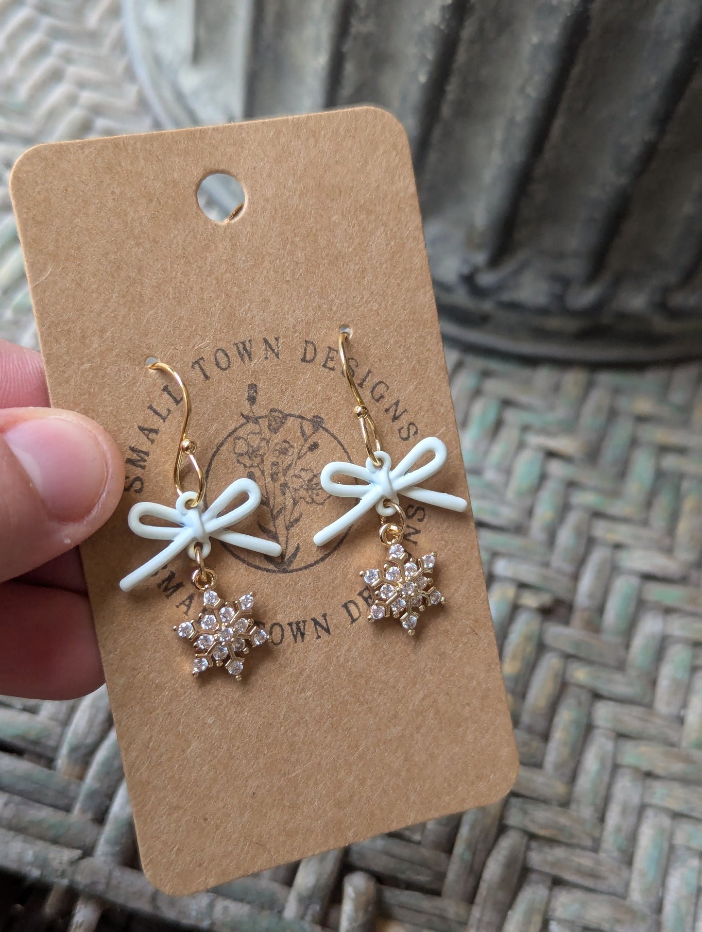 Snowflake Bow Dangles