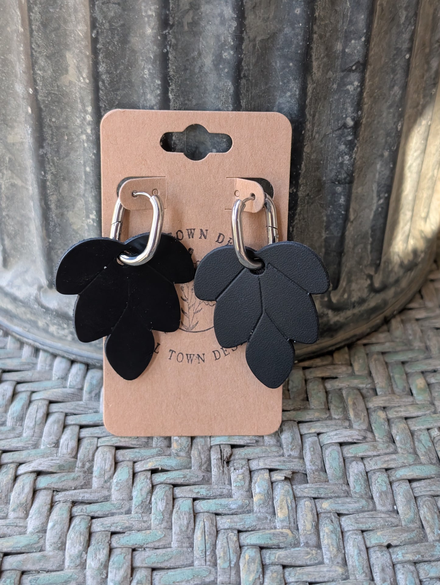Black Leaf Huggies