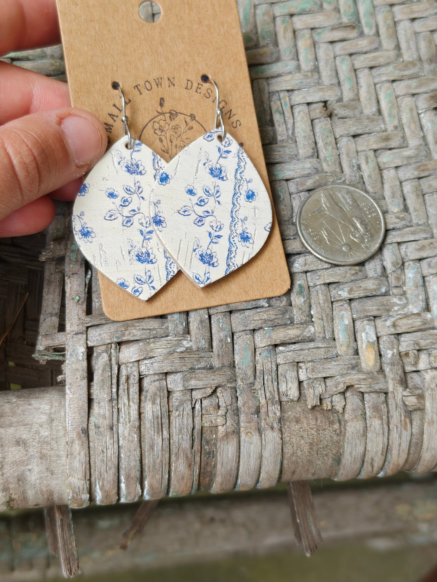 Vintage Wallpaper Petals