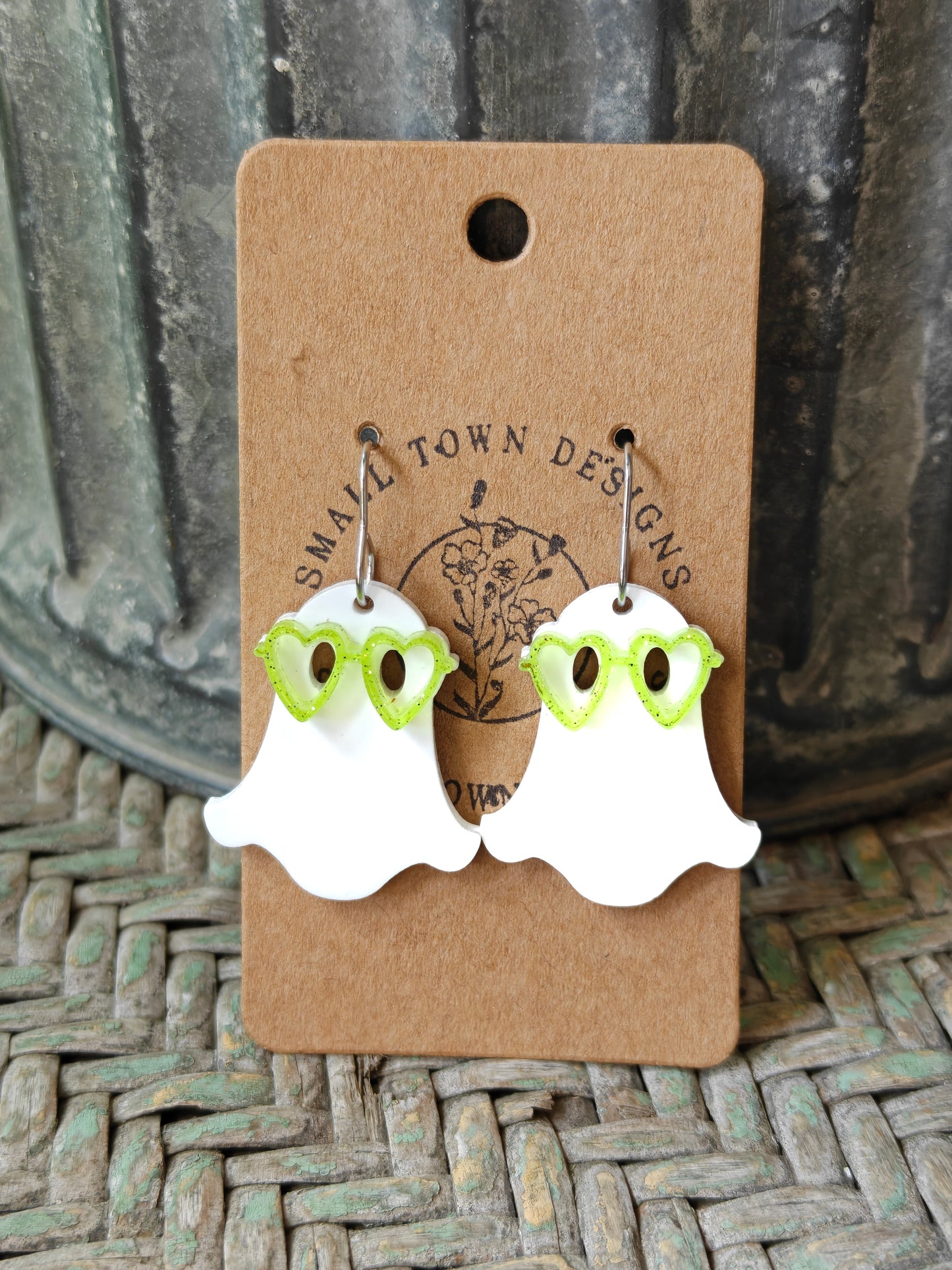 Groovy Ghosties