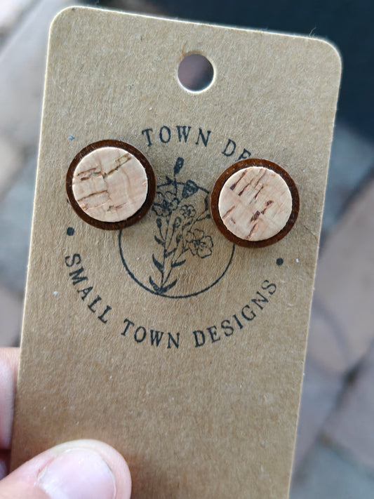 Wooden cork studs