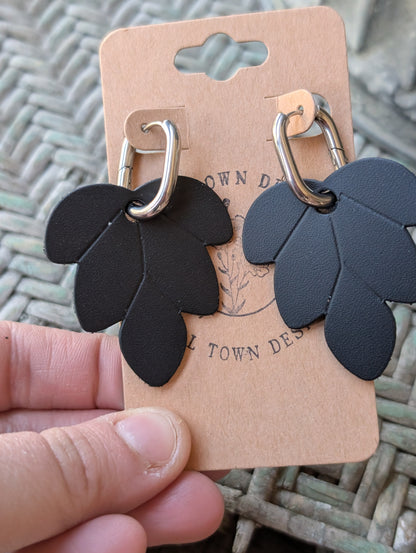Black Leaf Huggies