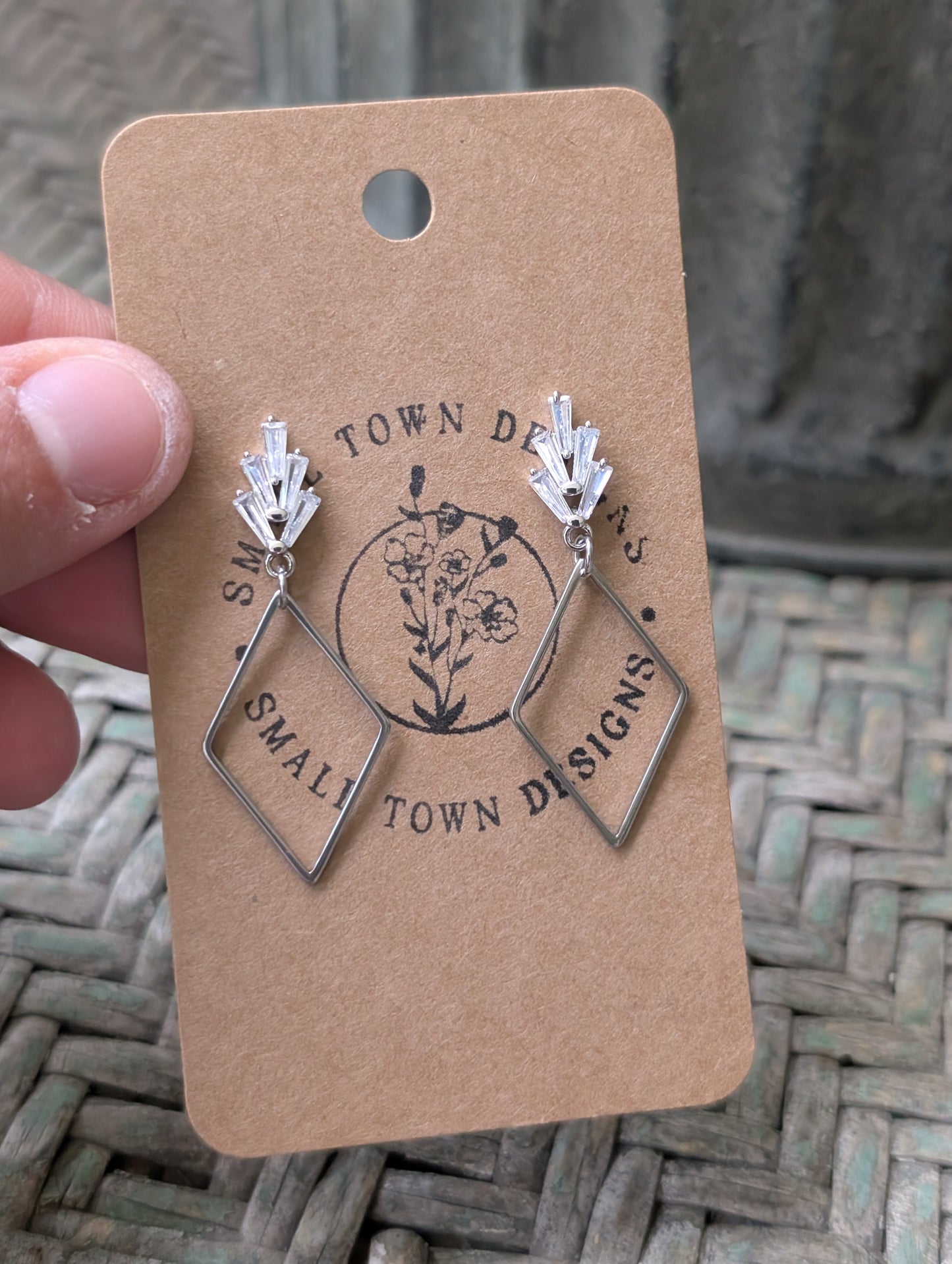 Elegant Diamonds