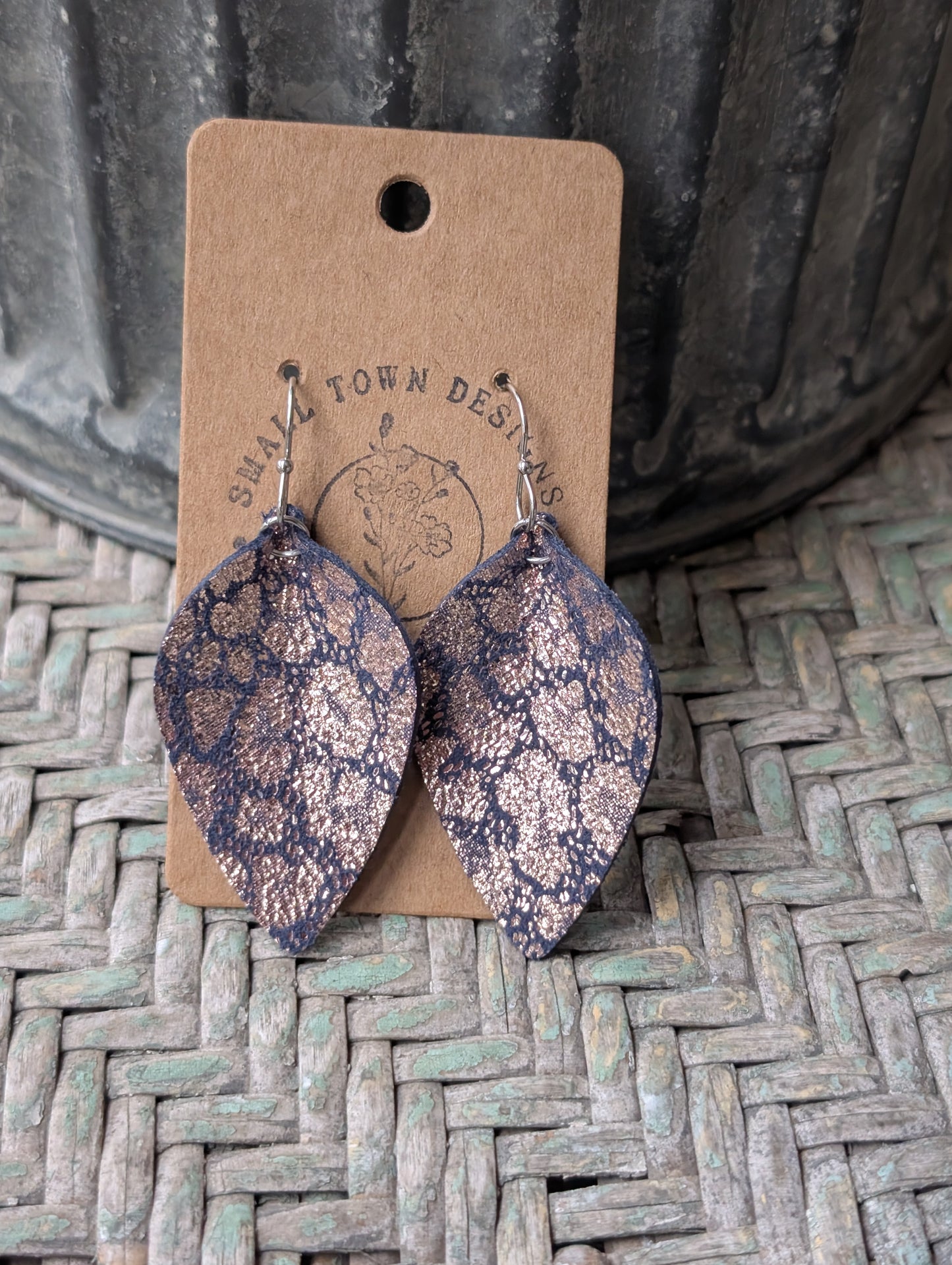Navy & Rose Gold Leopard Pinched Petals