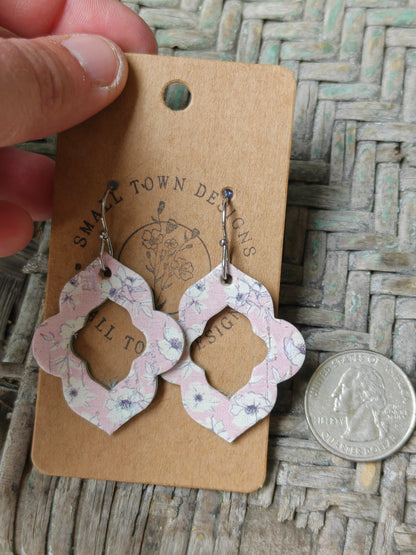 Pink Floral Scallops
