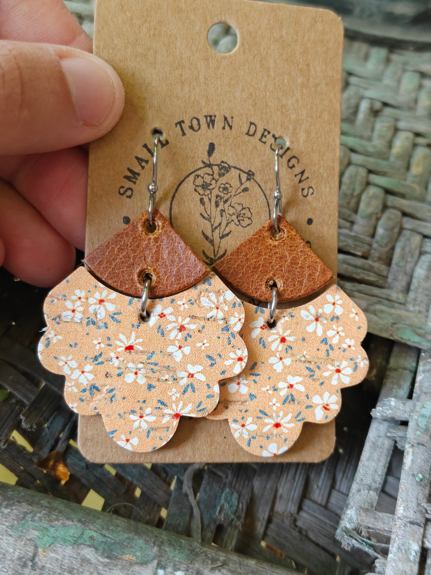 Orange/Yellow Floral Scallops