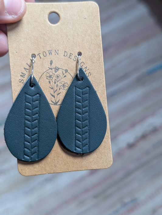 Hunter Green Teardrops