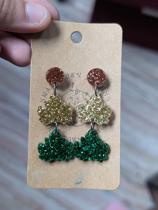 Green leaf dangles