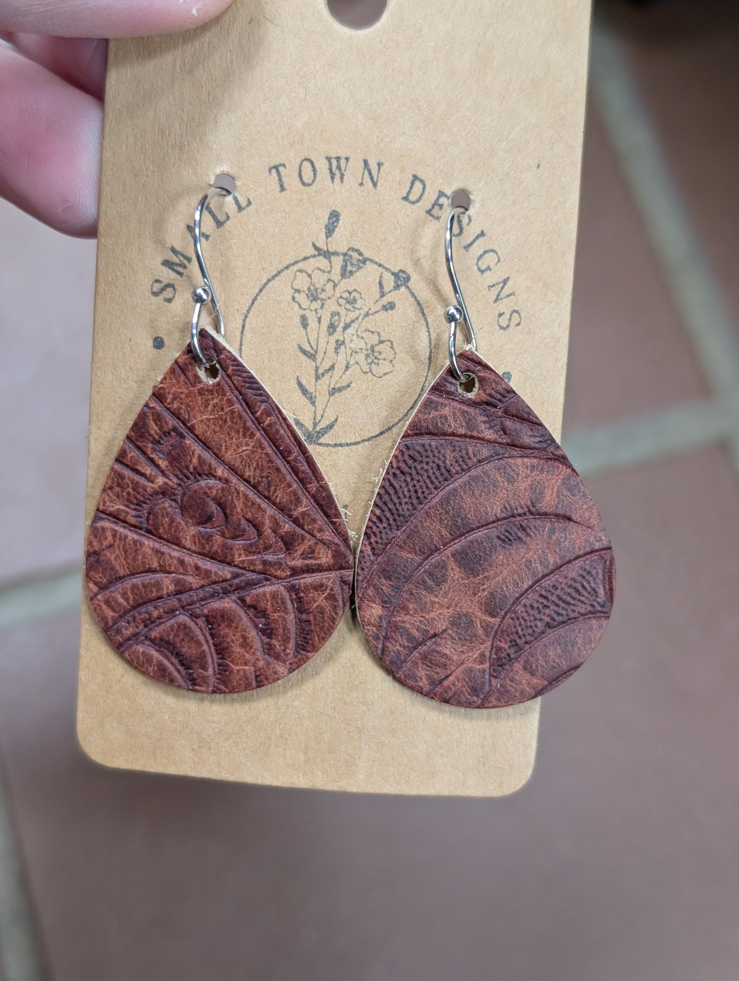 Small Western Teardrops