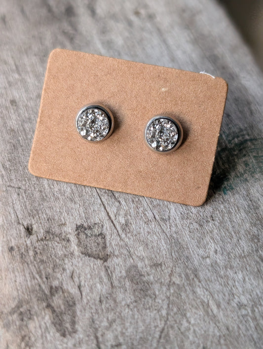 6mm Gunmetal Studs