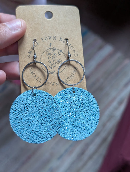 Light blue glitter circles