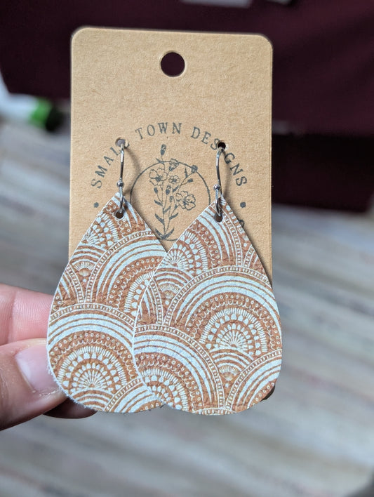 Mustard Teardrops