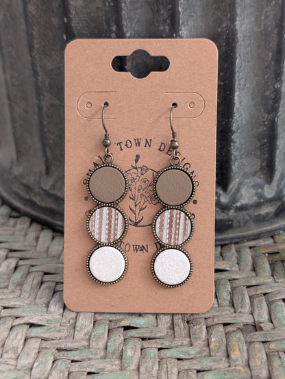 Neutral Striped Trios