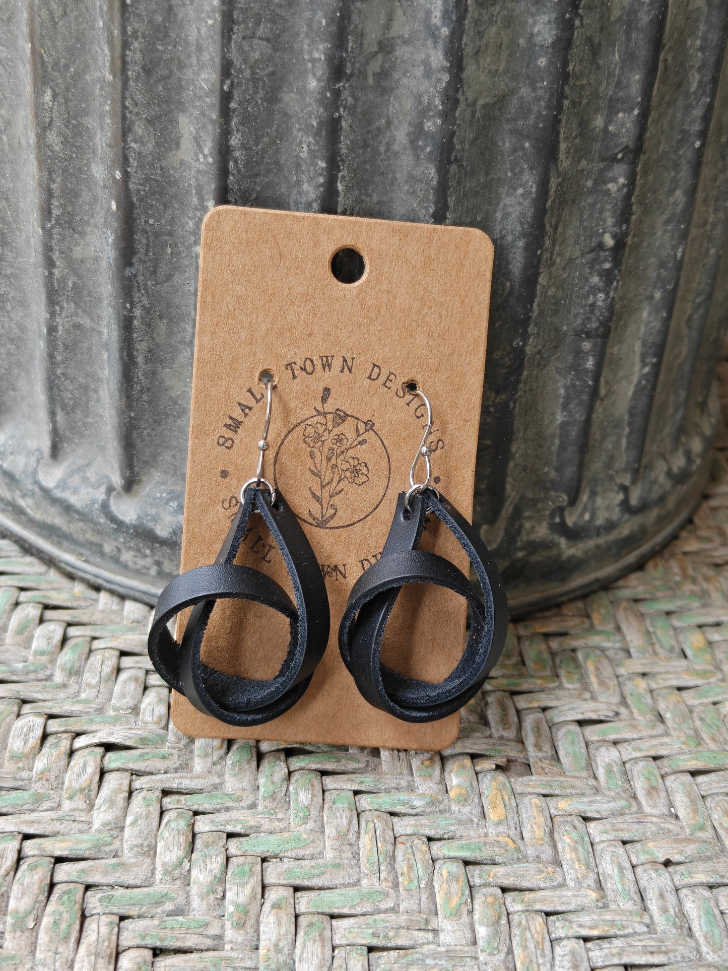 Black Knots