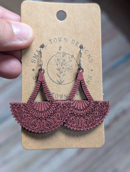 Maroon dangles