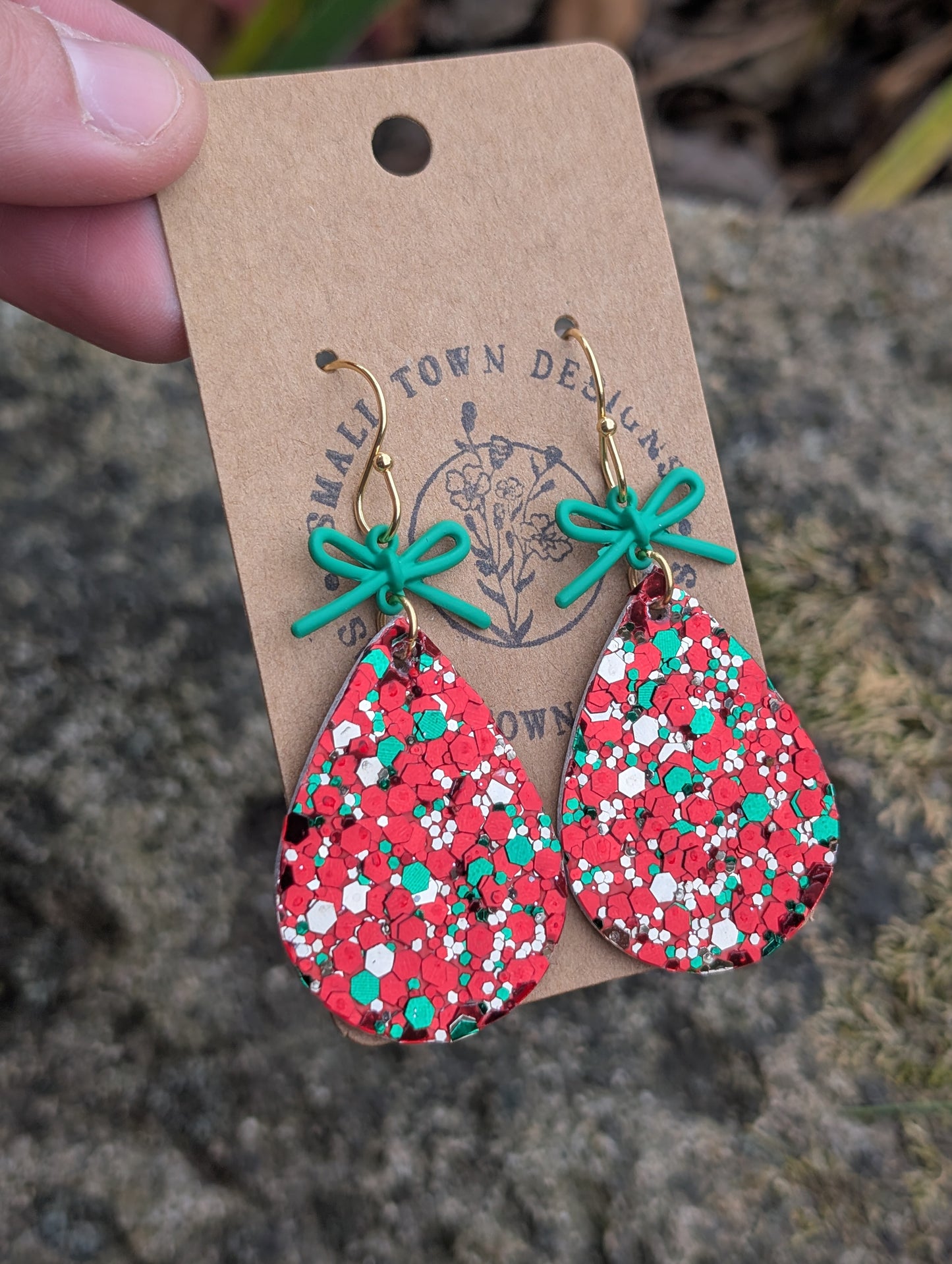 Christmas Spirit Teardrops