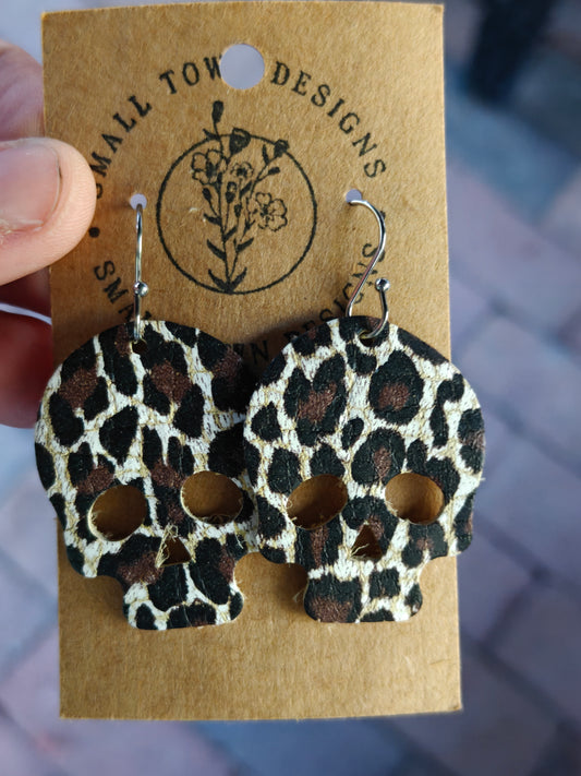 Leopard skull
