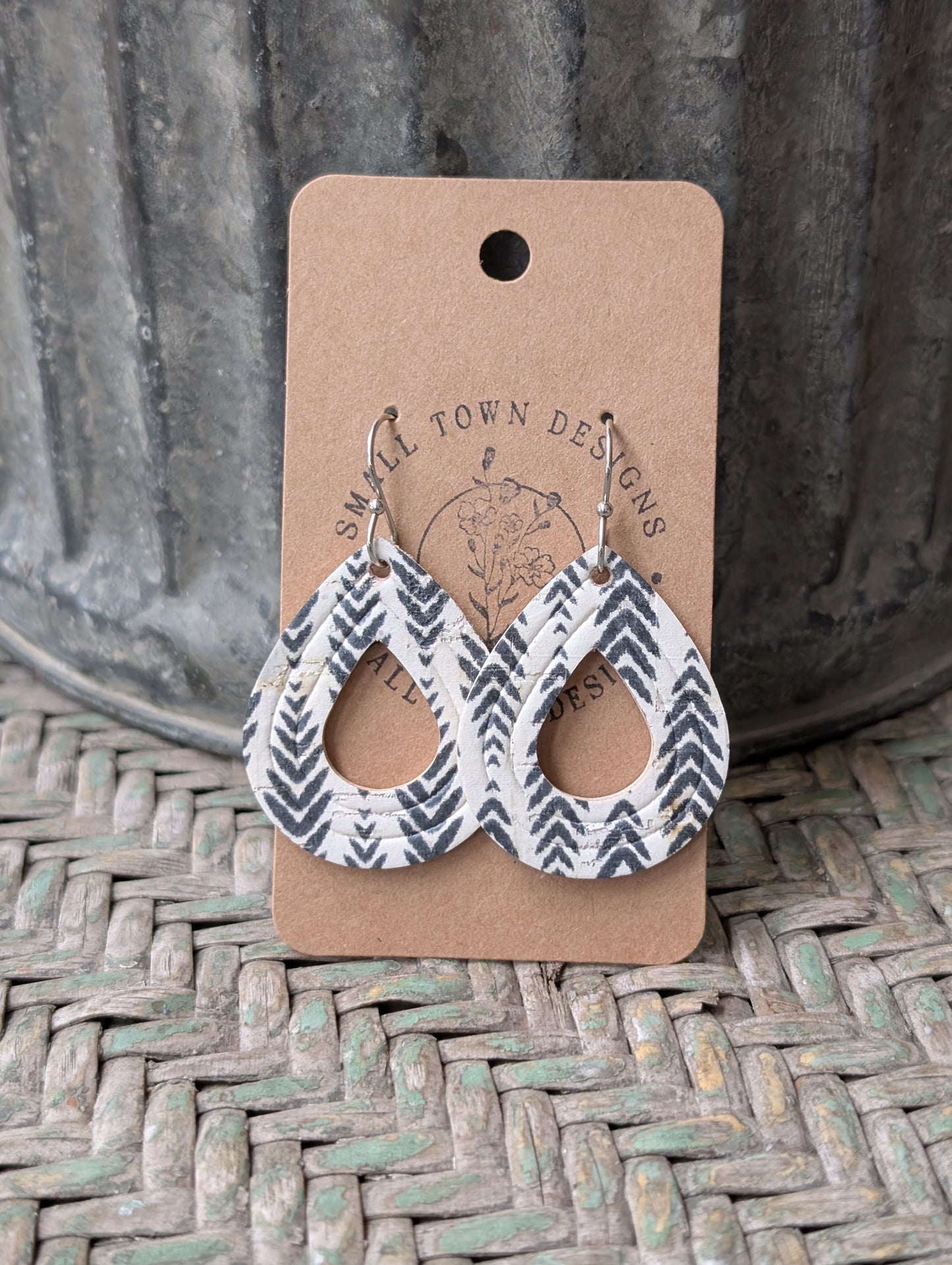 Aztec Chevron Teardrops