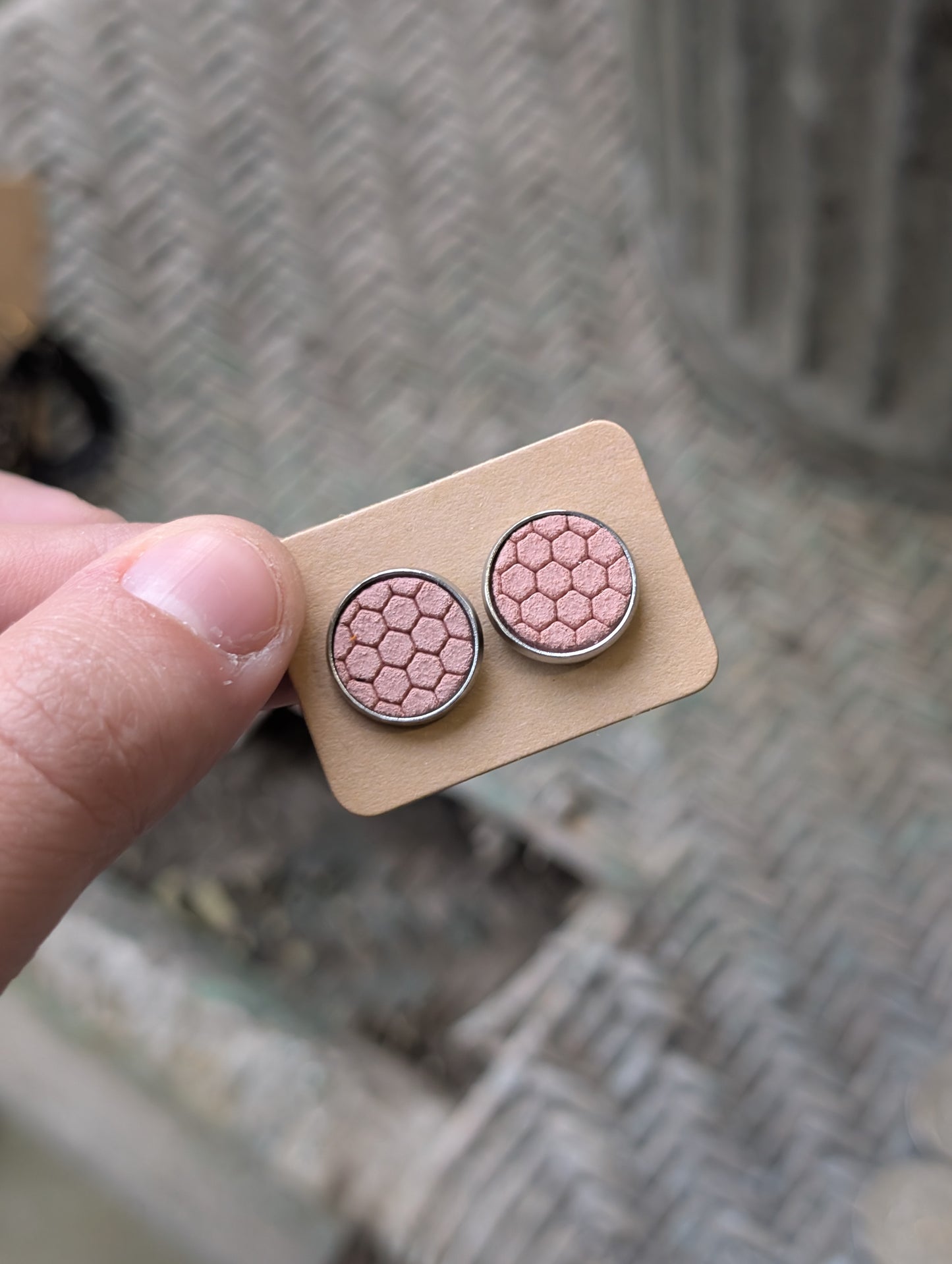 Salmon Studs