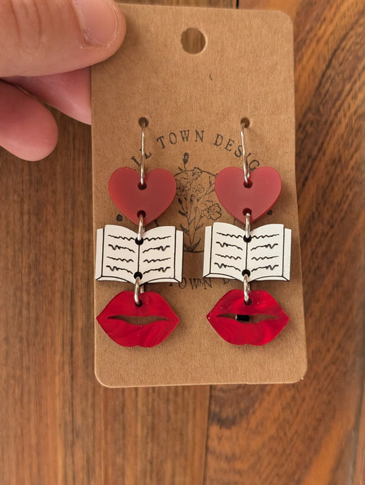 Red Heart, Book, Lip Trios