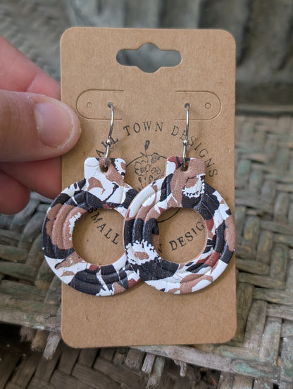 Neutral Floral Circles